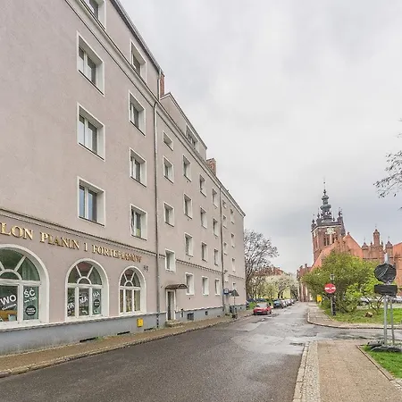 Starogdanski 21 *