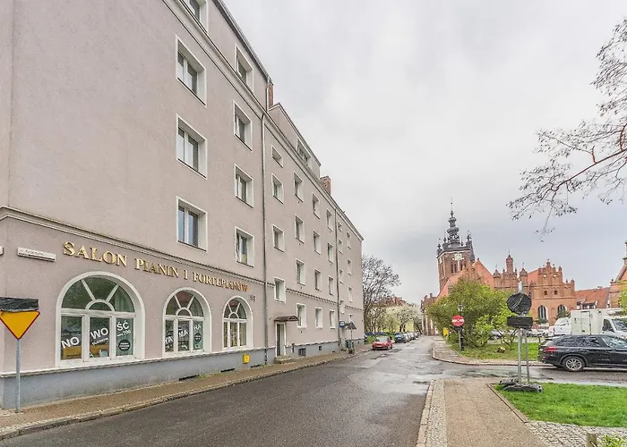 Starogdanski 21 *